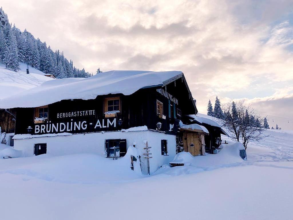 ホテル Bruendling-Alm Berggasthof Auf 1167M Auf Dem Hochfelln ベルゲン エクステリア 写真