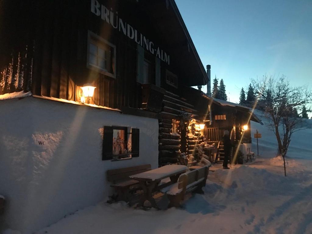 ホテル Bruendling-Alm Berggasthof Auf 1167M Auf Dem Hochfelln ベルゲン エクステリア 写真